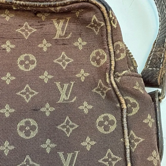 Louis Vuitton Brown Monogram Shoulder Bag - Picture 9 of 15